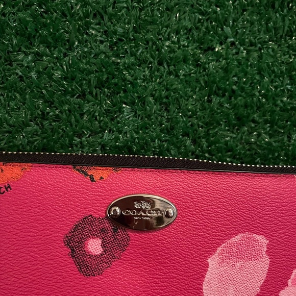 Coach EUC Pink and Black Floral Continental Wallet - Picture 4 of 9
